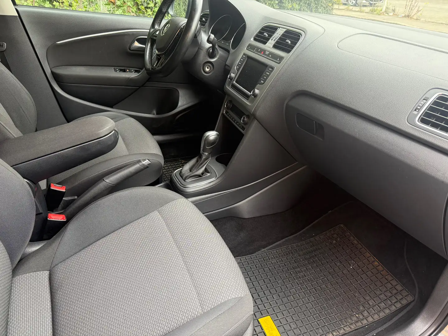 Volkswagen Polo Highline  Klima Sitzheizung Automatik Apple CarPl. Gris - 2