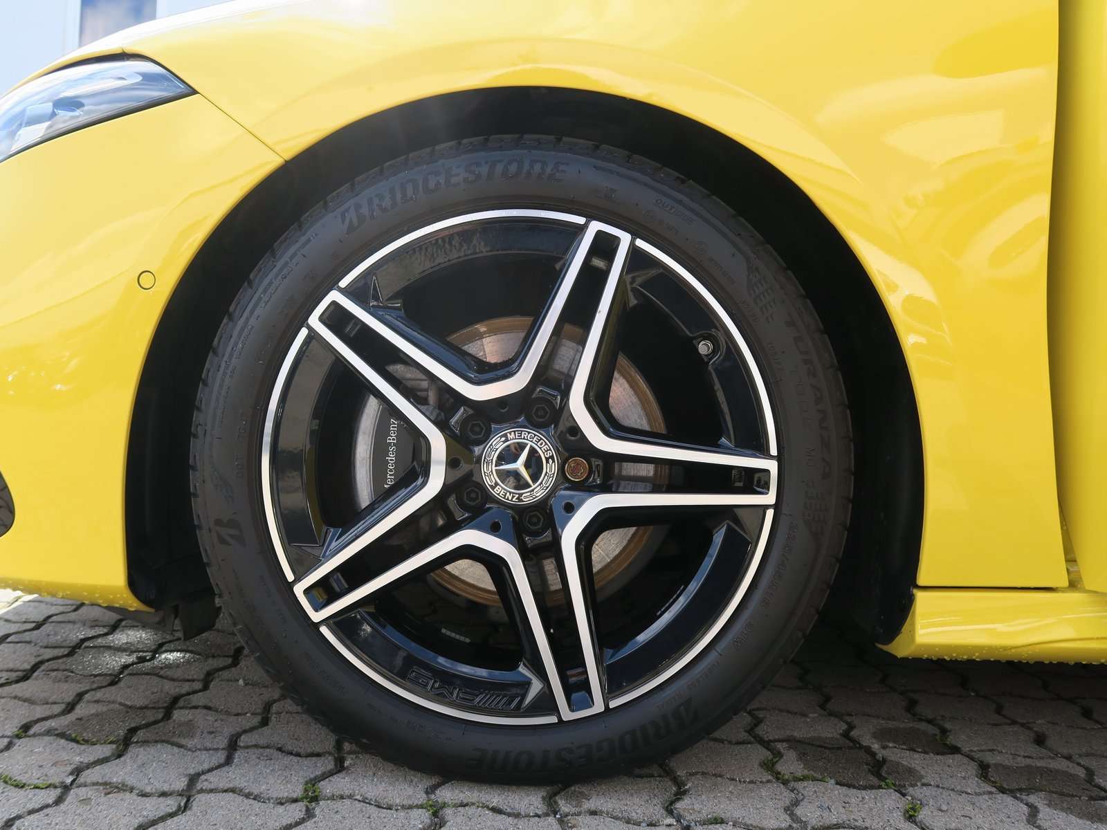 Mercedes-Benz A 200