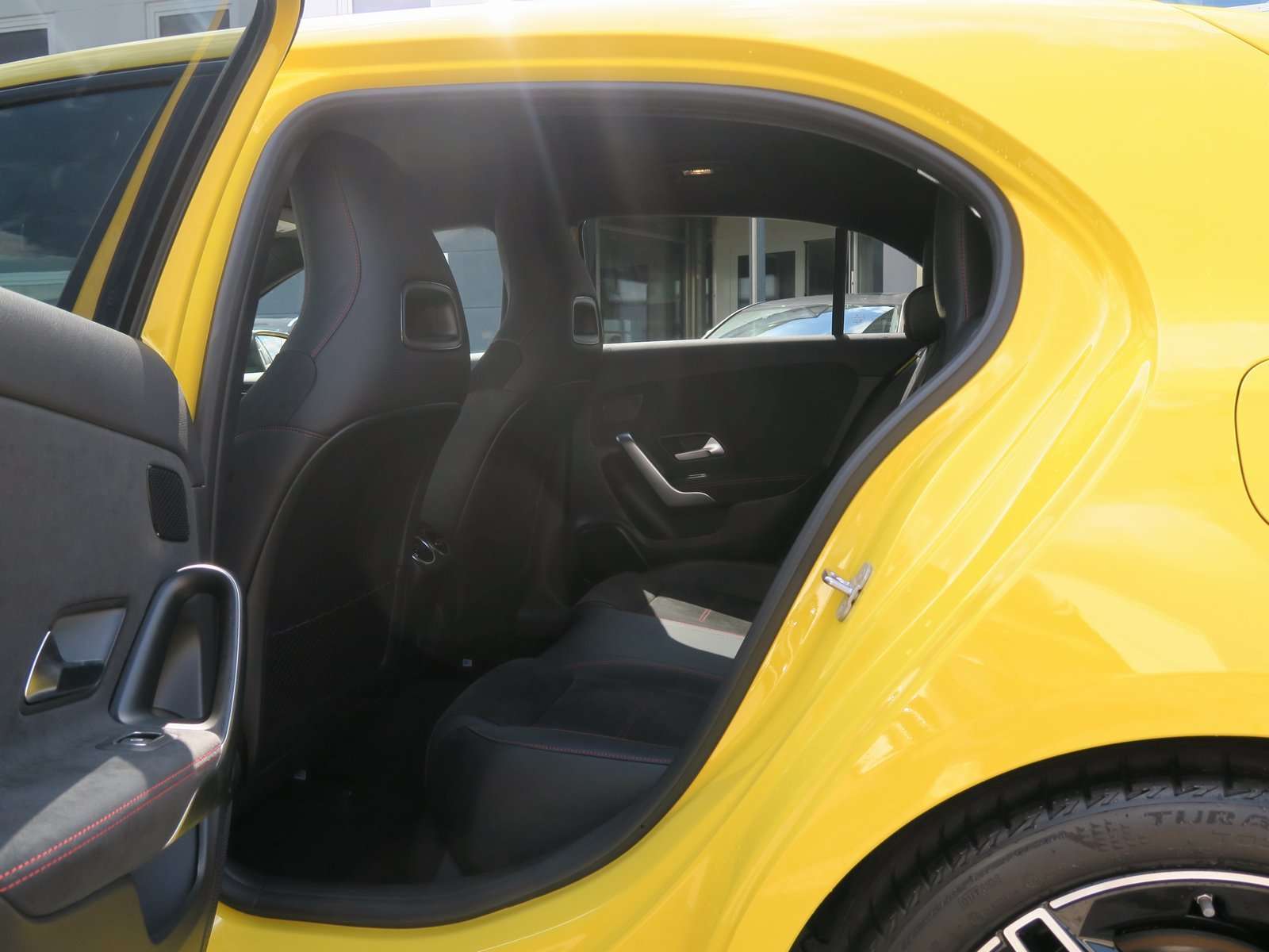 Mercedes-Benz A 200