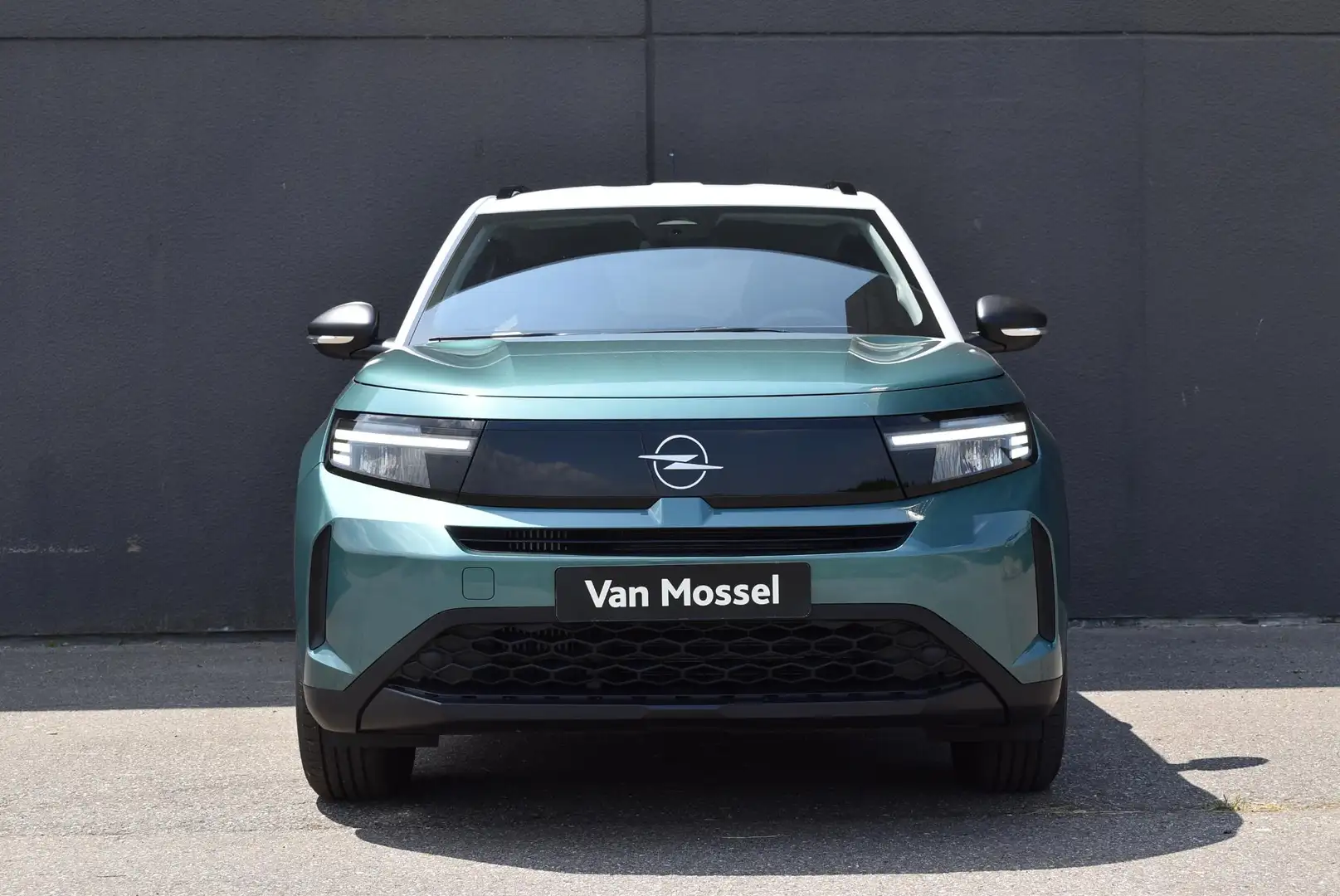 Opel Frontera 1.2 Turbo Hybrid Edition || € 2750,- VAN MOSSEL VO Groen - 2