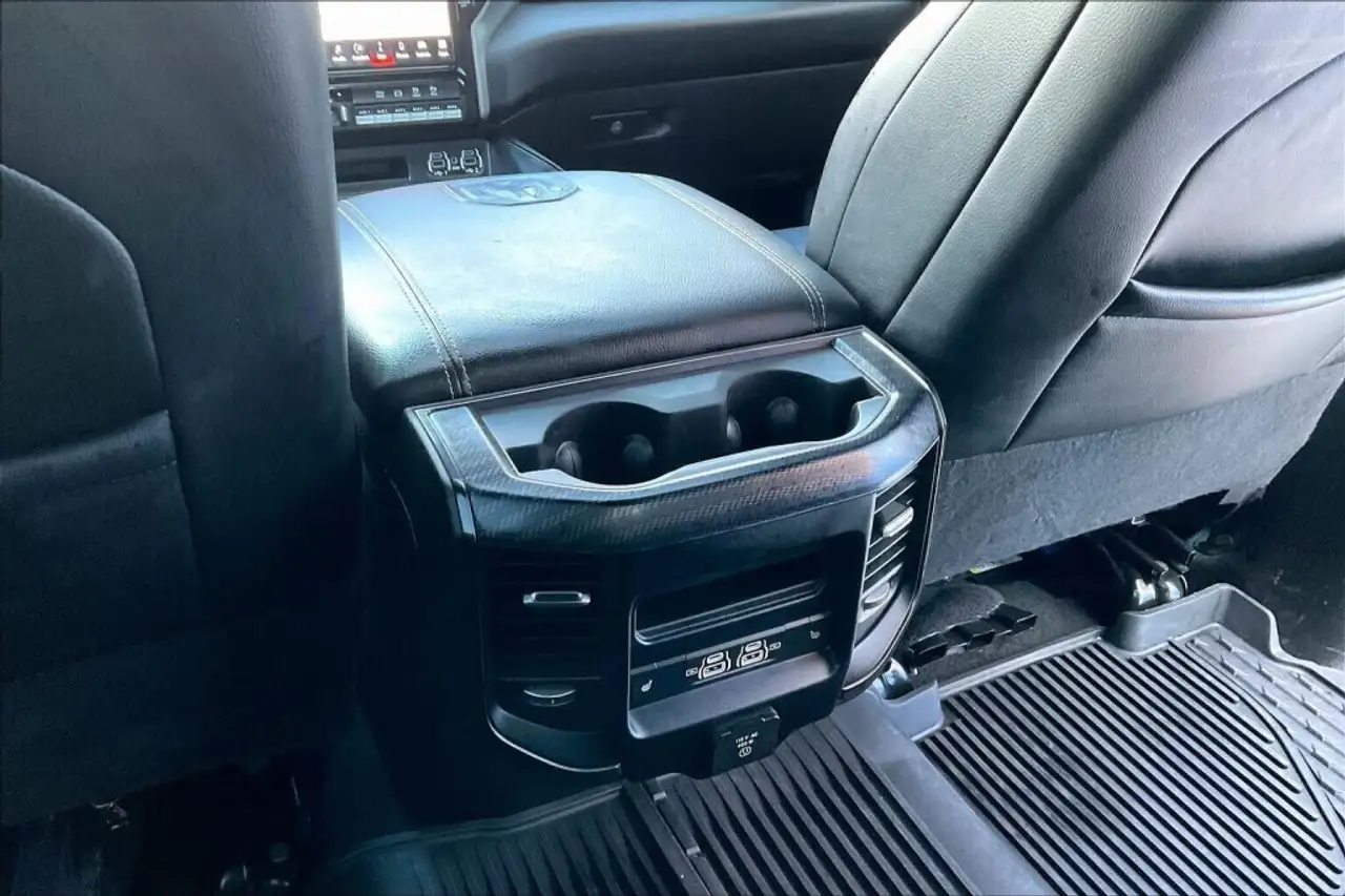 RAM 2500 снимка RAM 2500