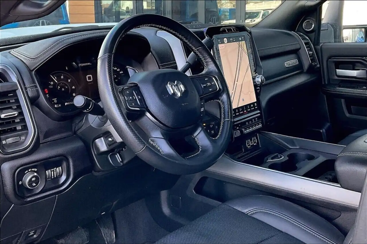 RAM 2500 снимка RAM 2500