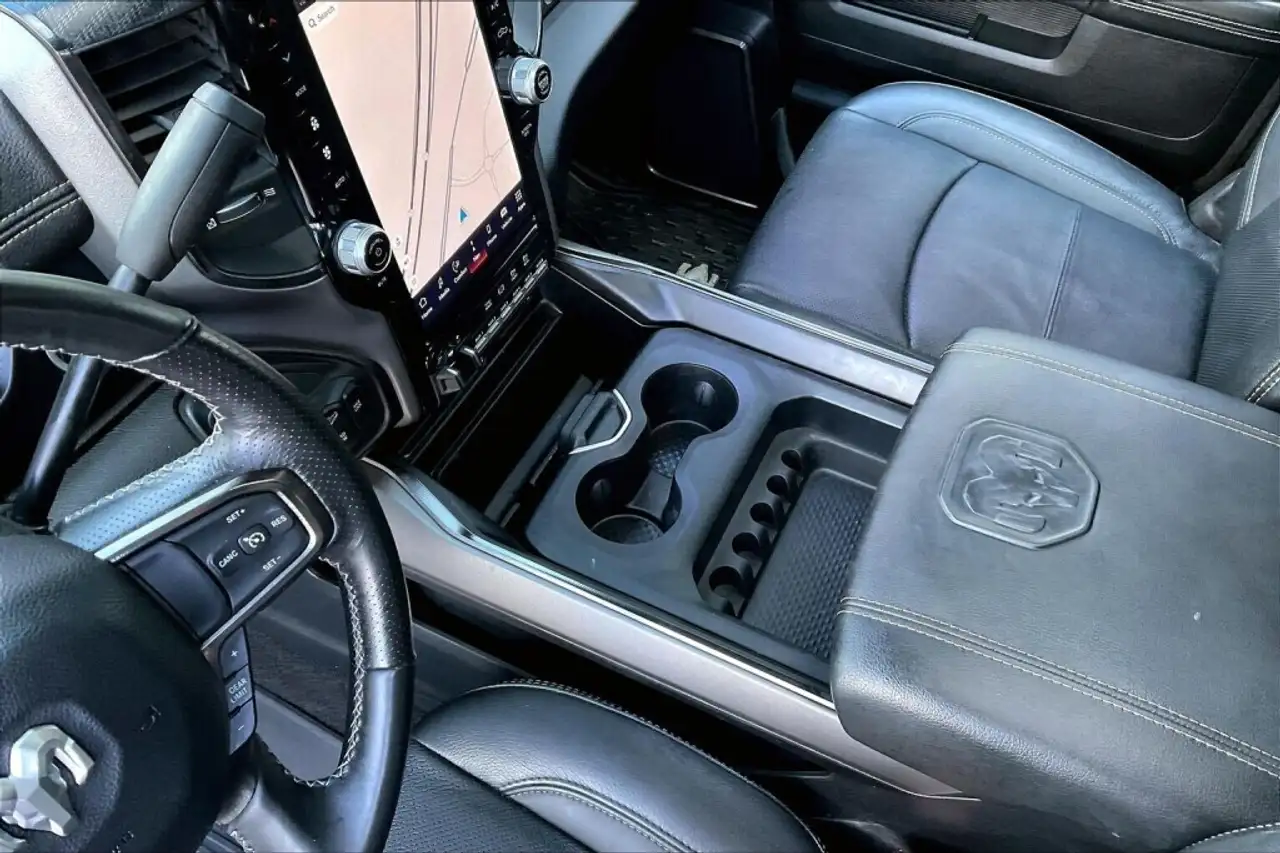 RAM 2500 снимка RAM 2500