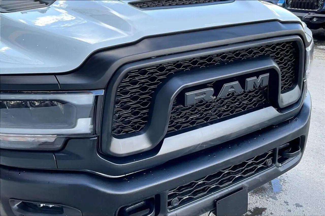 RAM 2500 снимка RAM 2500