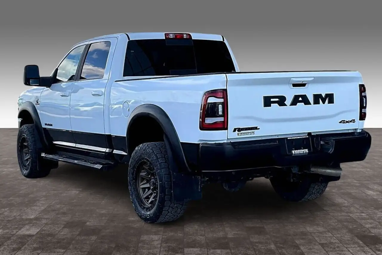 RAM 2500 снимка RAM 2500