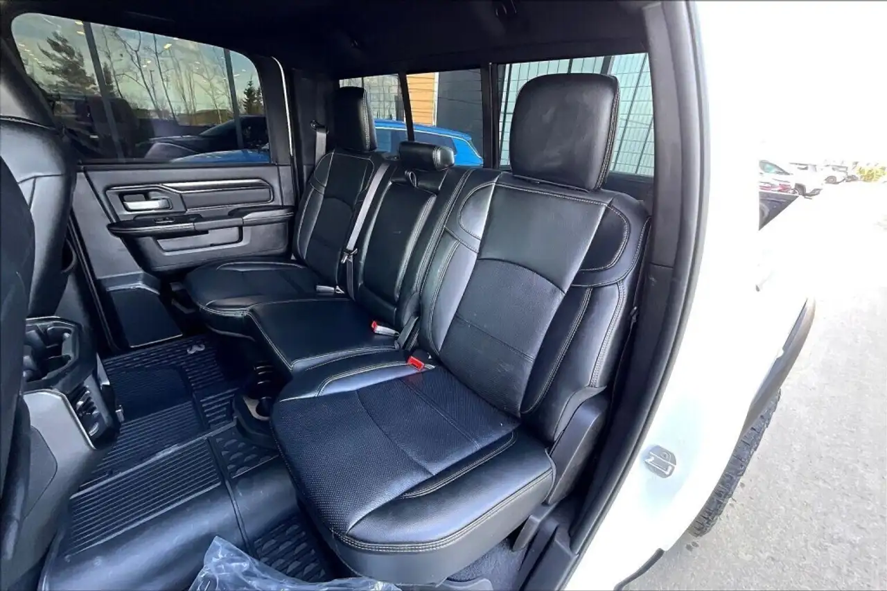 RAM 2500 снимка RAM 2500