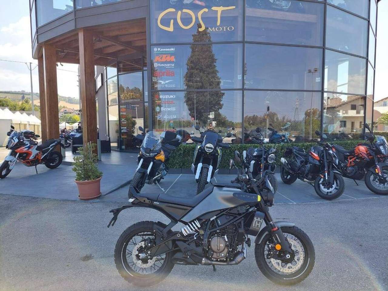 Husqvarna Svartpilen 125