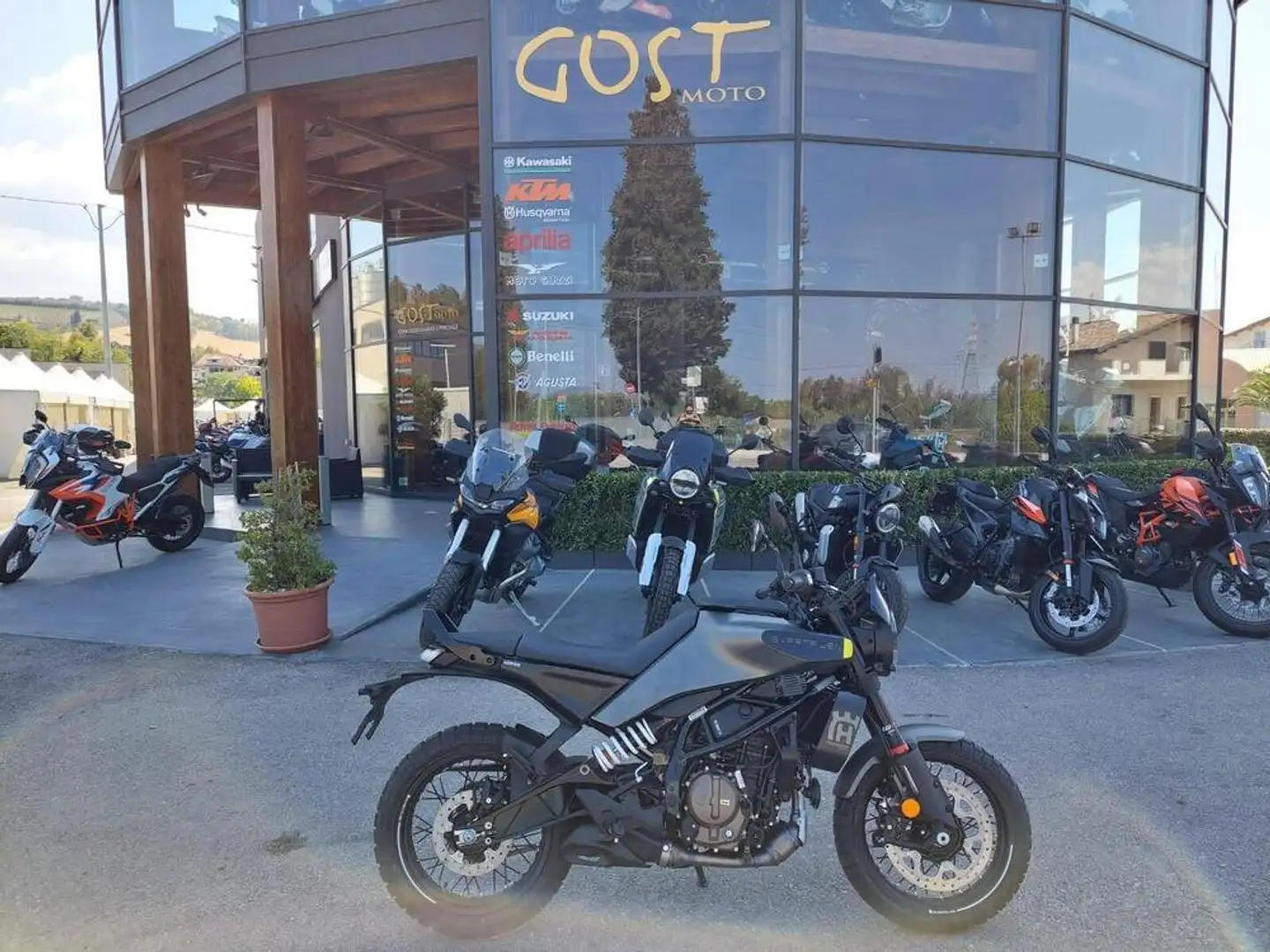 Husqvarna Svartpilen 125 - 1