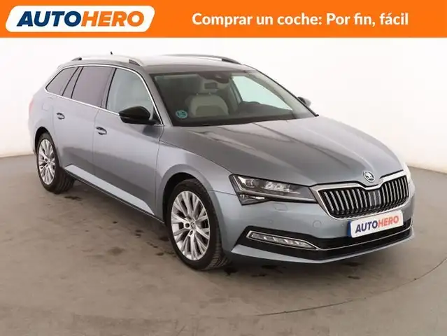 Skoda Superb view 8