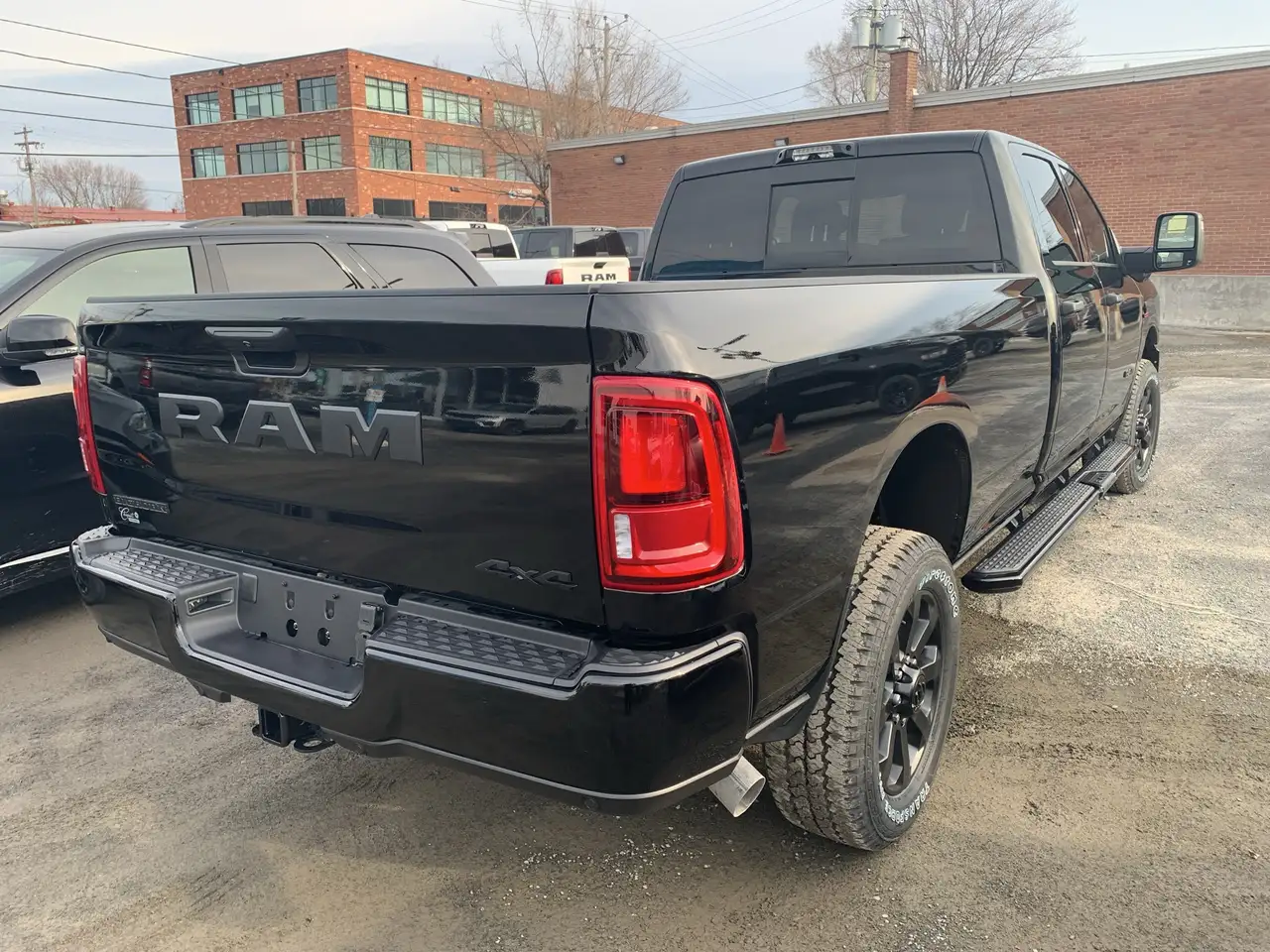 RAM 2500 снимка RAM 2500
