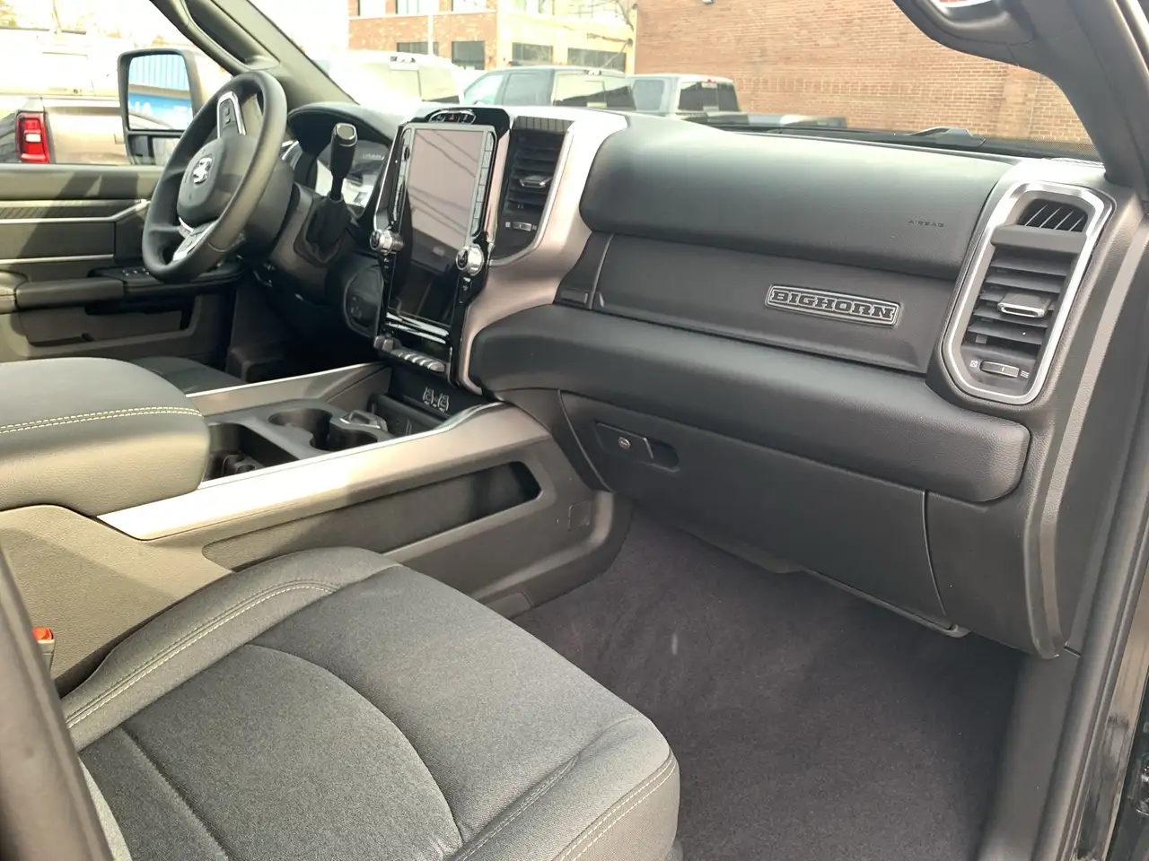 RAM 2500 снимка RAM 2500
