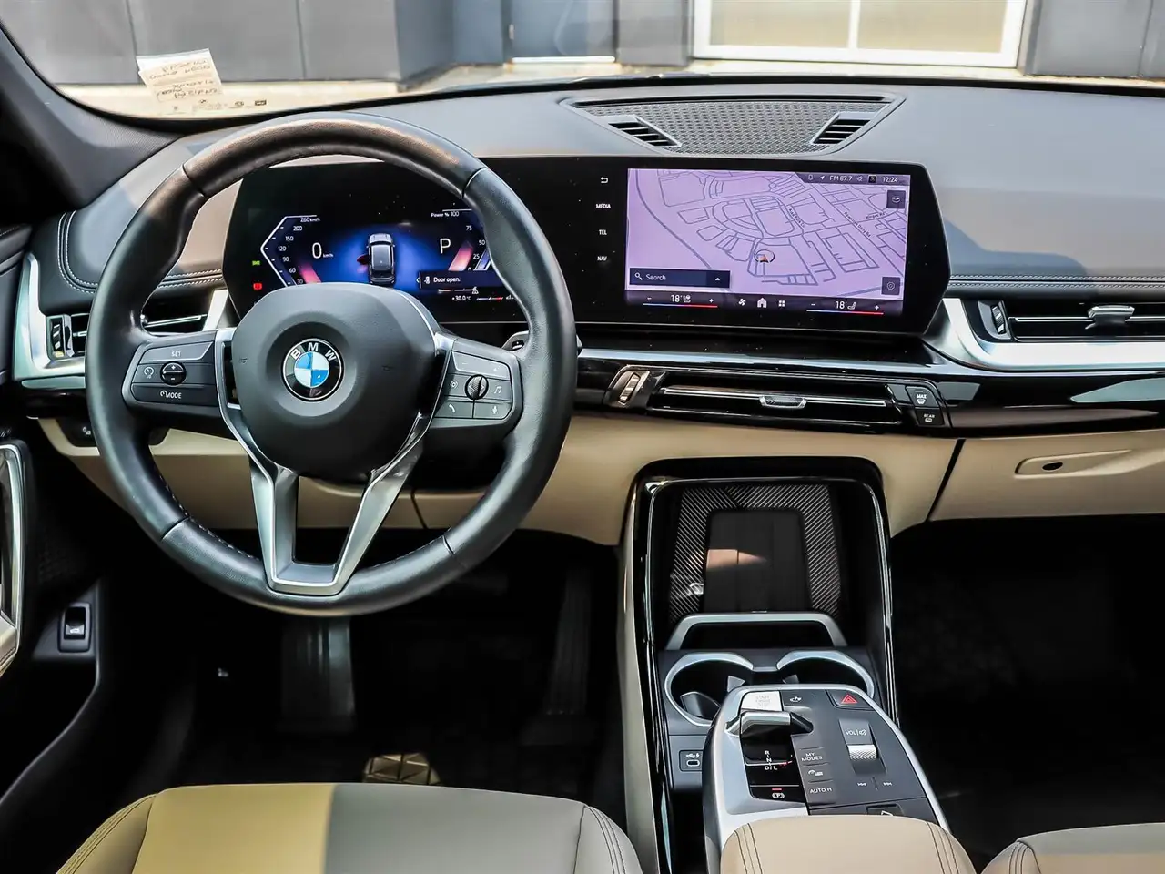 BMW X1 снимка BMW X1