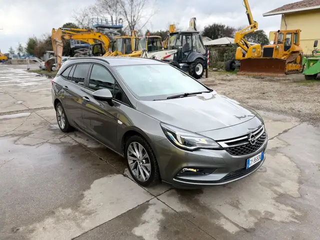 Opel Astra Sports Tourer 1.6 cdti Business 136cv auto my18.5