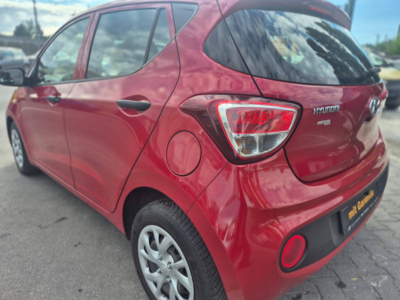 Hyundai i10 Classic 1 Hand Neu Inspektion Navi R. Camara — photo 7