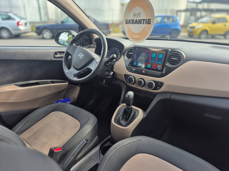 Hyundai i10 Classic 1 Hand Neu Inspektion Navi R. Camara — photo 10