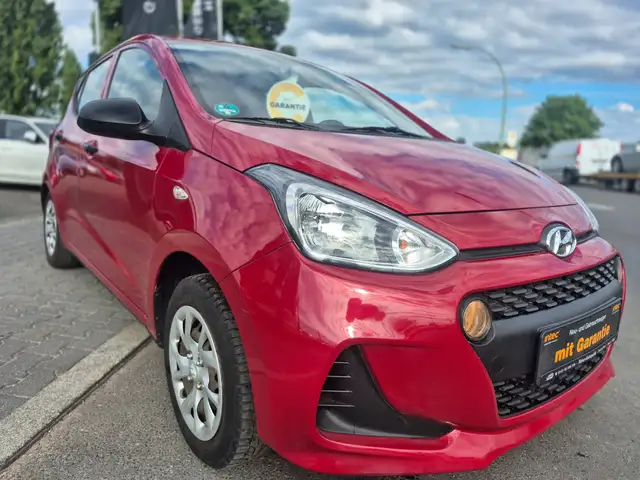 Hyundai i10 Classic 1 Hand Neu Inspektion Navi R. Camara