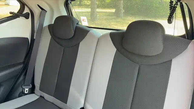 Toyota Aygo view 9