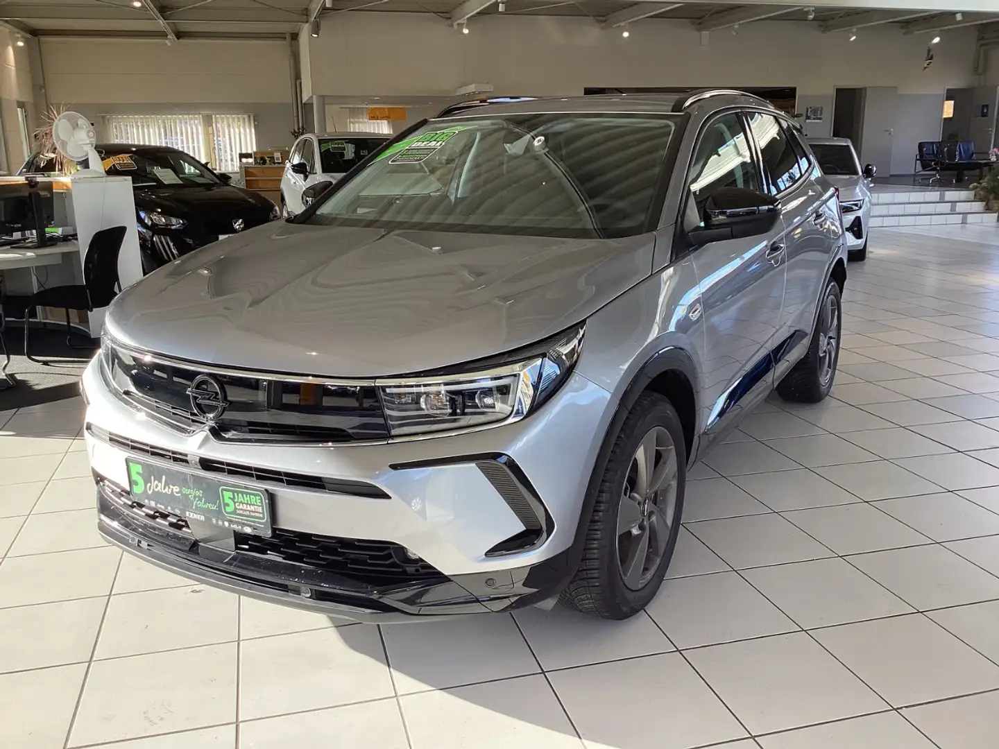 Opel Grandland 1.5 D GS LINE ACC+LED+Navi+SHZ+LM Grau - 2