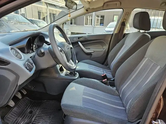 Ford Fiesta view 6