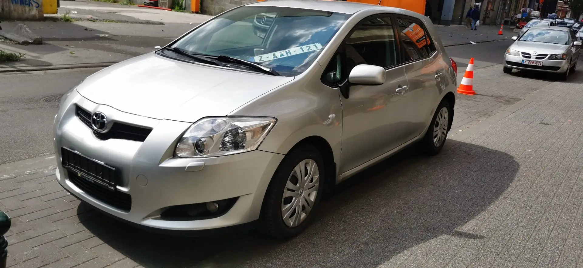 Toyota Auris 97 VVT-i Linéa Luna - 1
