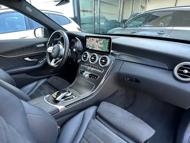 Mercedes-Benz C-Class view 14