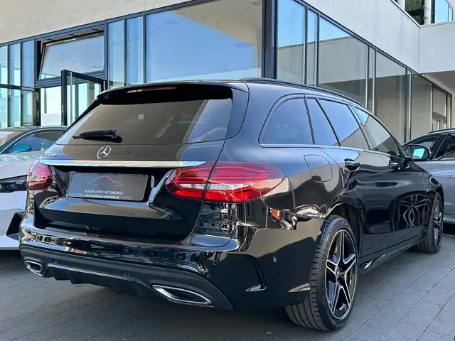 Mercedes-Benz C-Class view 4