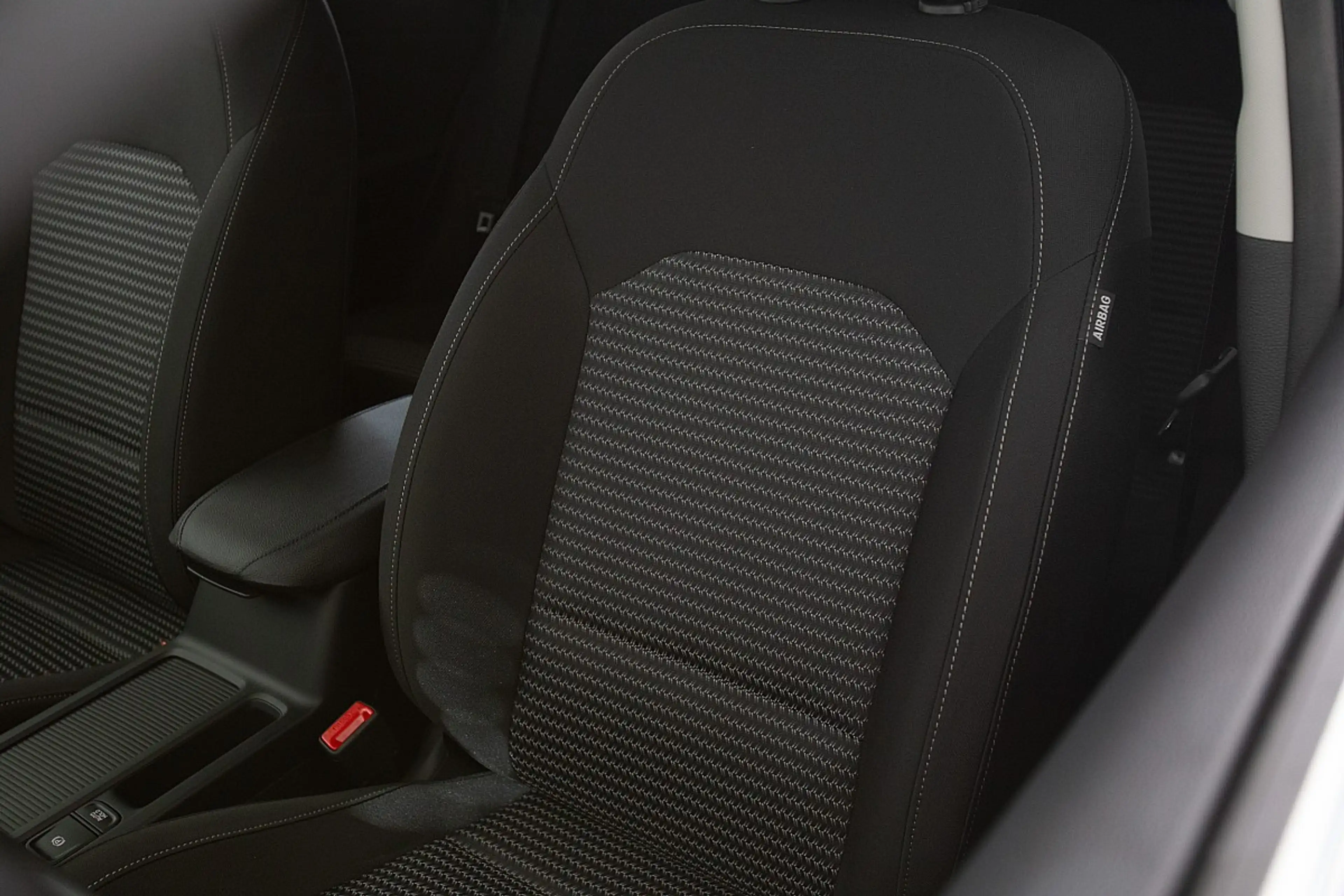 Kia XCeed Silber 1.0 TGDI 48V DCT7 — photo 13