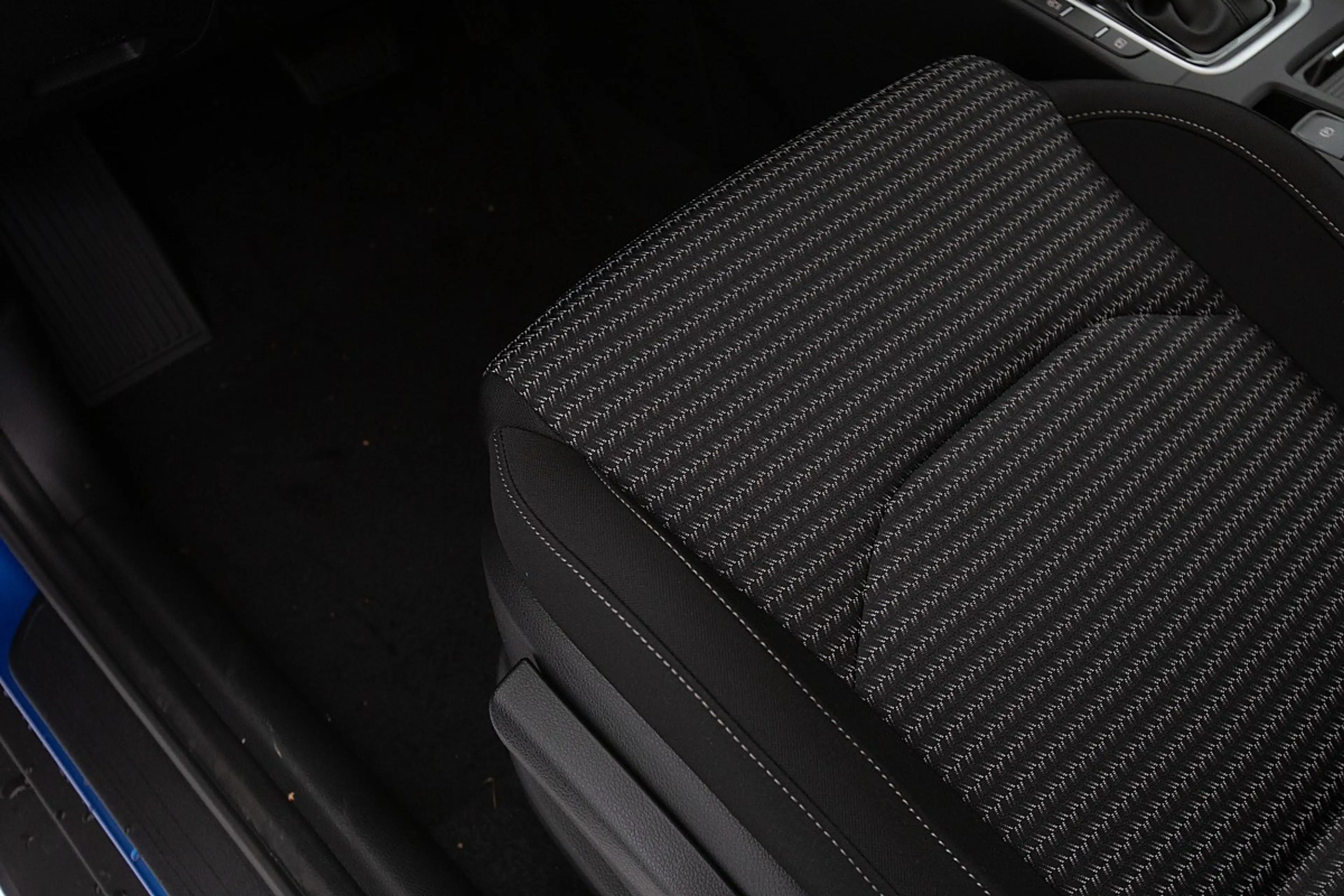 Kia XCeed Silber 1.0 TGDI 48V DCT7 — photo 12