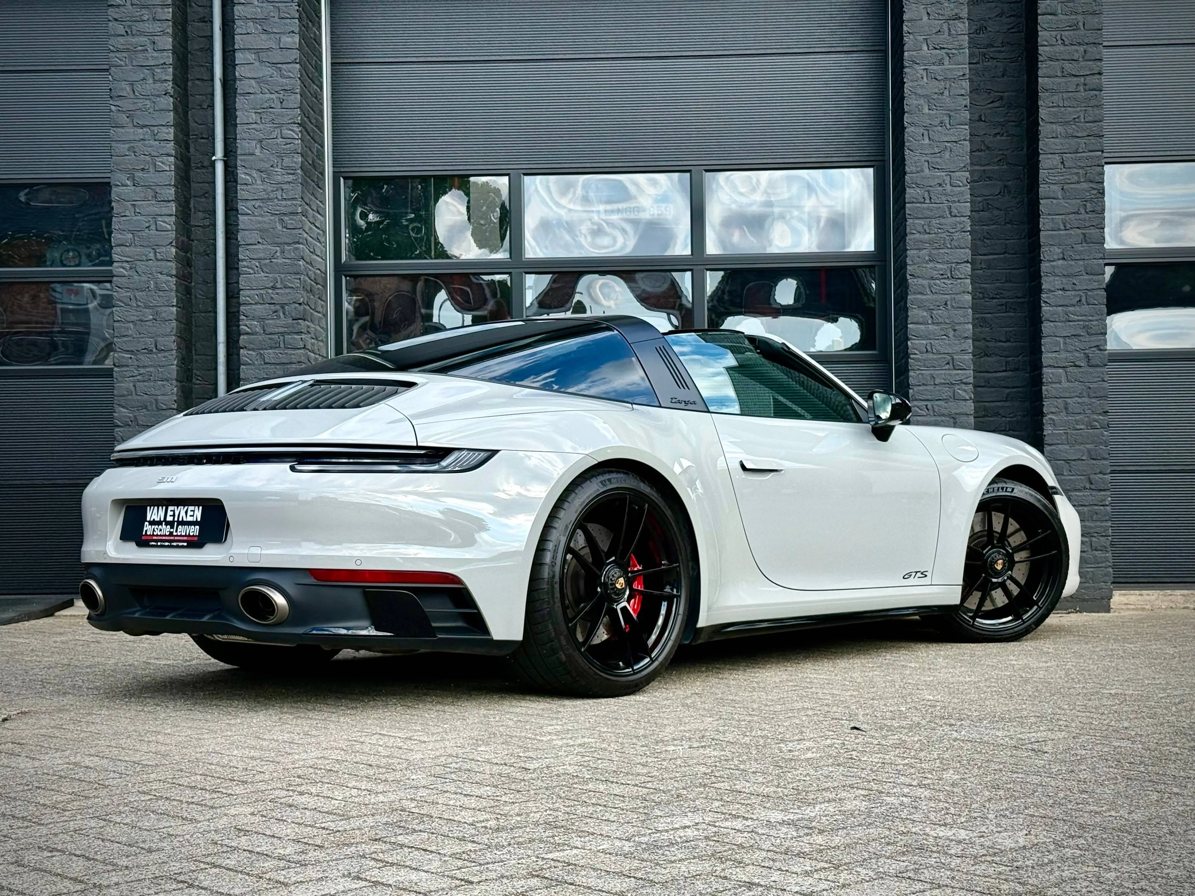 Porsche 911 911 * TARGA * Carrera 4 GTS Coupé 3.0 * Sport / Bose / Top config!