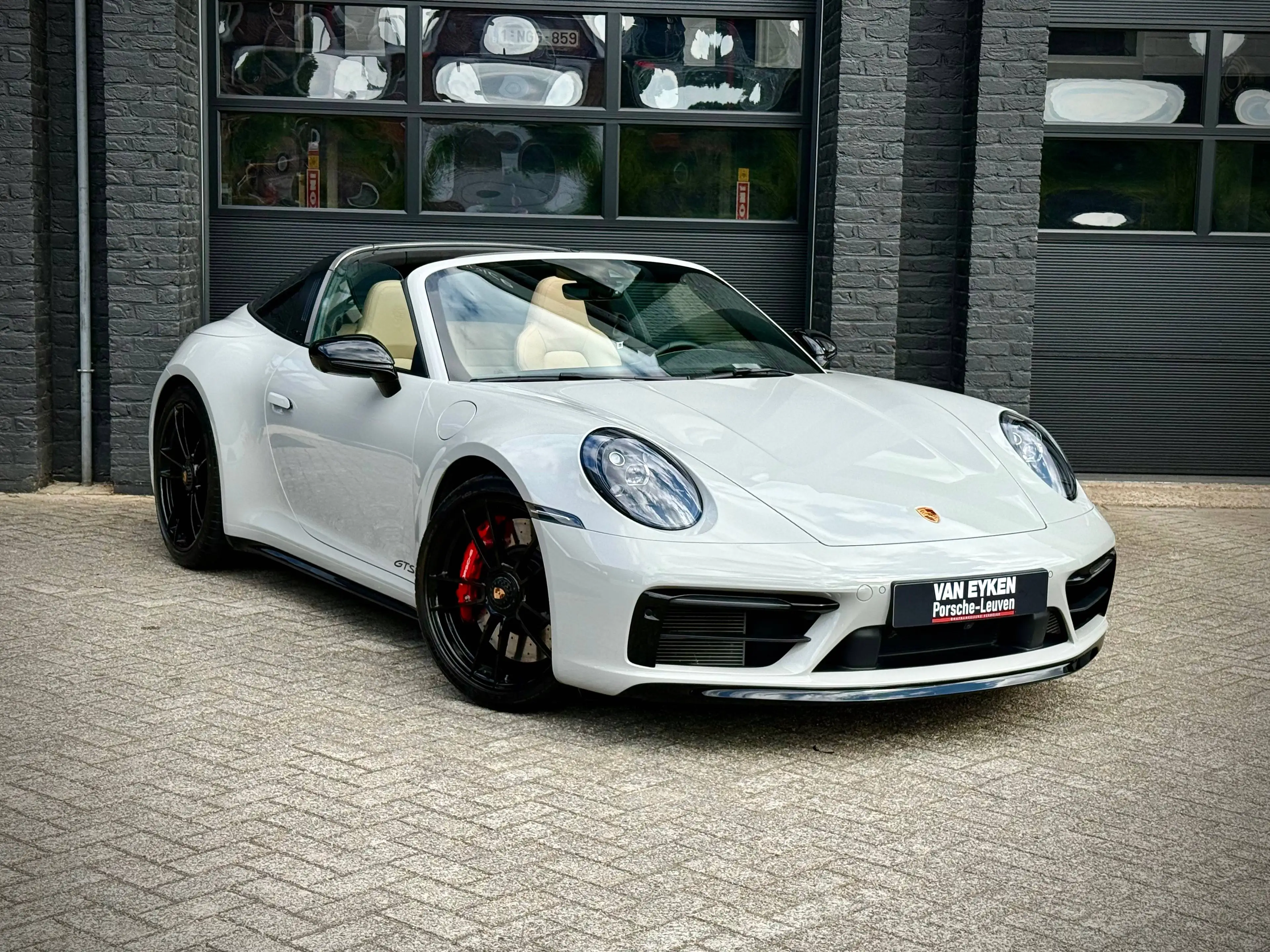 Porsche 911 911 * TARGA * Carrera 4 GTS Coupé 3.0 * Sport / Bose / Top config! — photo 4