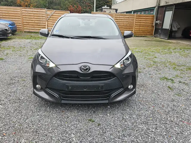 Mazda 2 1.5i   Hybride