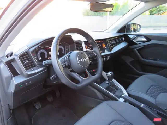 Audi A1 view 8