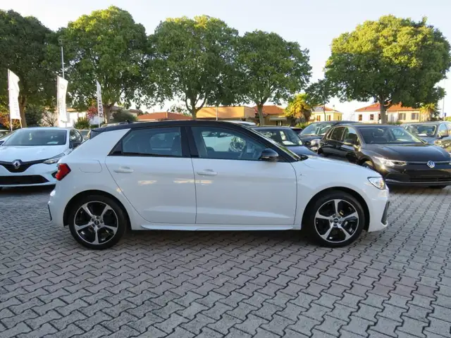 Audi A1 view 4