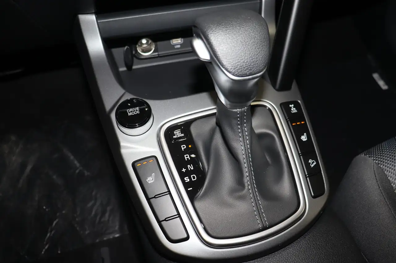 Kia Seltos снимка Kia Seltos