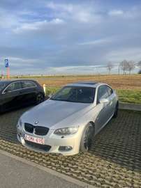 BMW E92 320i Pack M