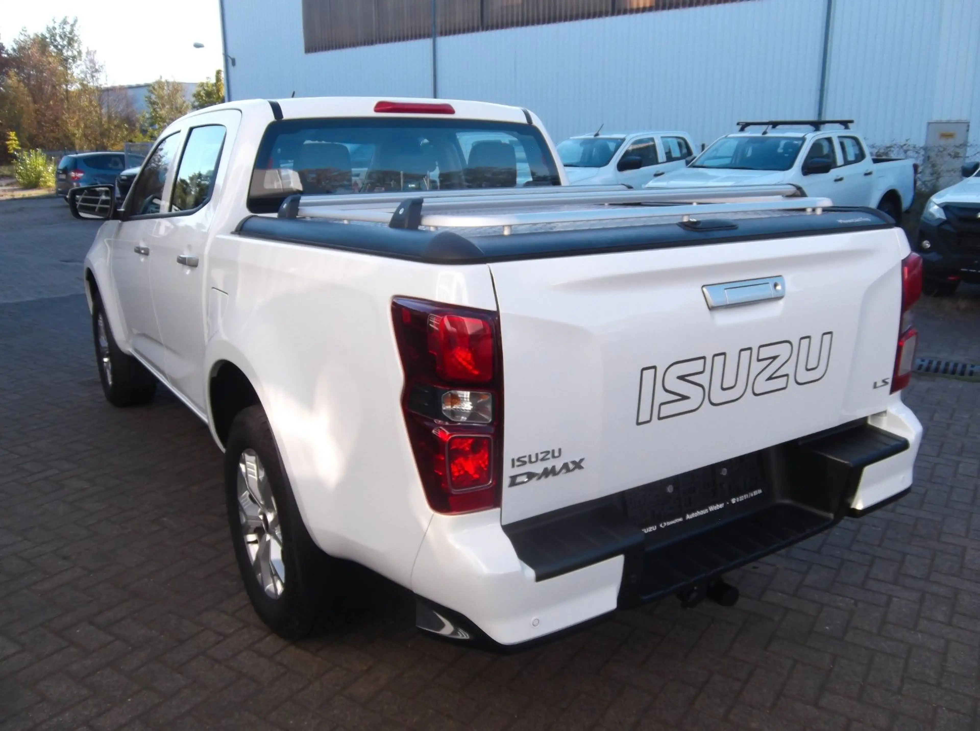 Isuzu D-Max LS AT Double Cab,AHK,Navi,Rückfahrkamera — photo 3