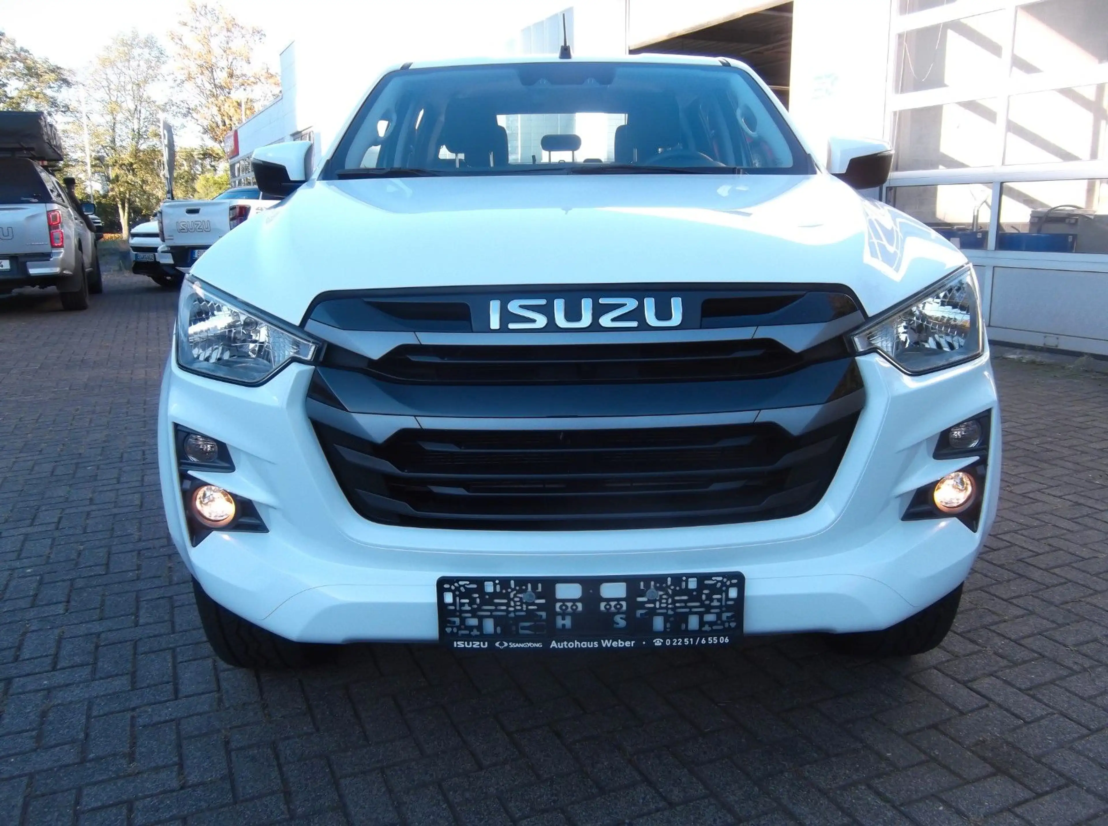 Isuzu D-Max LS AT Double Cab,AHK,Navi,Rückfahrkamera — photo 6