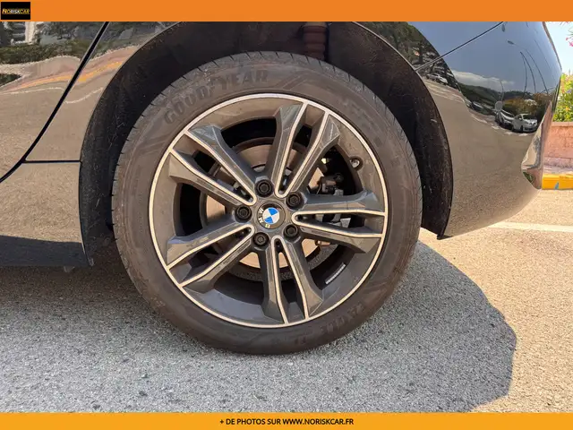 BMW 1 Series view 9
