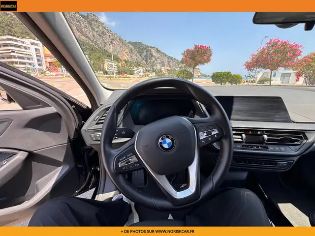 BMW 1 Series view 19