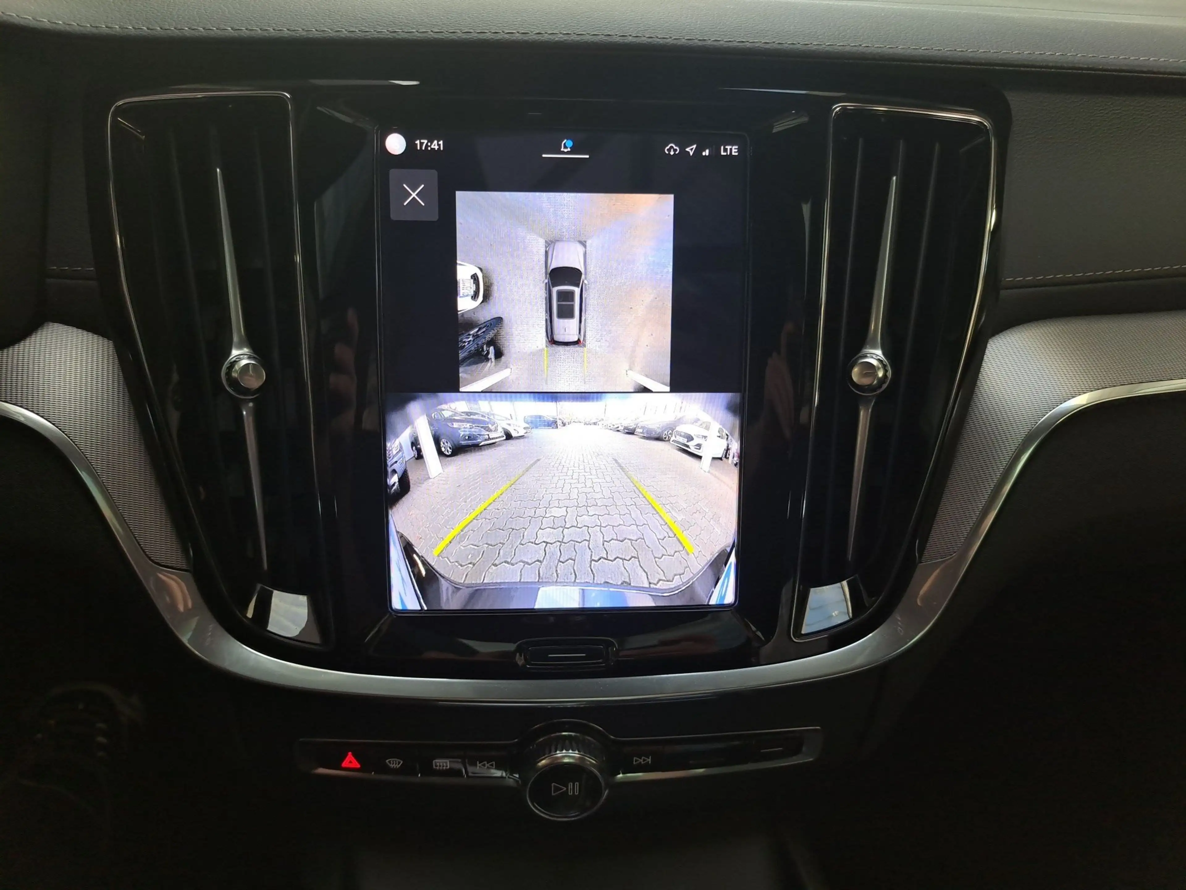 Volvo V60 Cross Country B5 B AWD Ultimate 360GradKamera+Soundsystem — photo 9