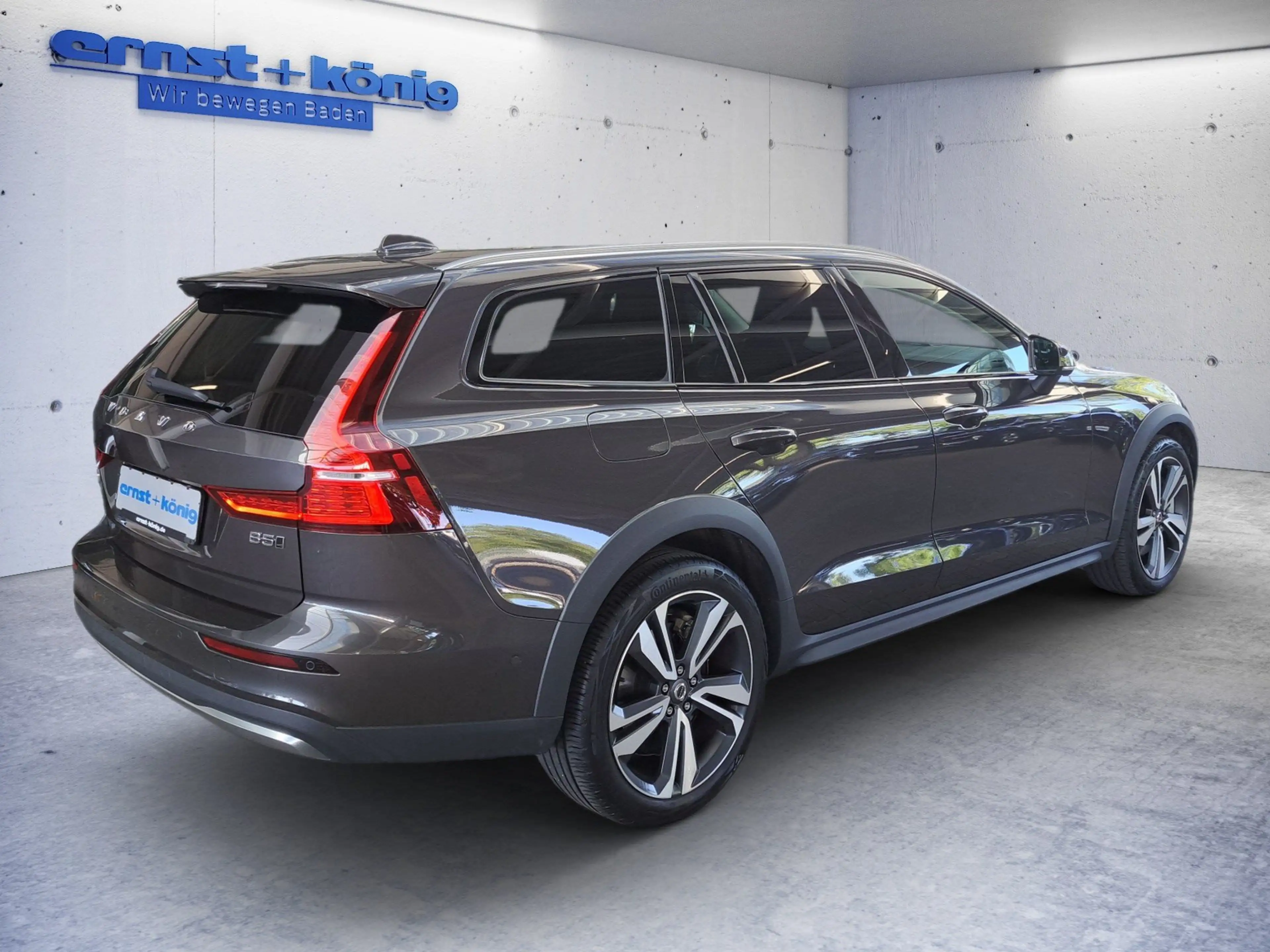 Volvo V60 Cross Country B5 B AWD Ultimate 360GradKamera+Soundsystem — photo 3