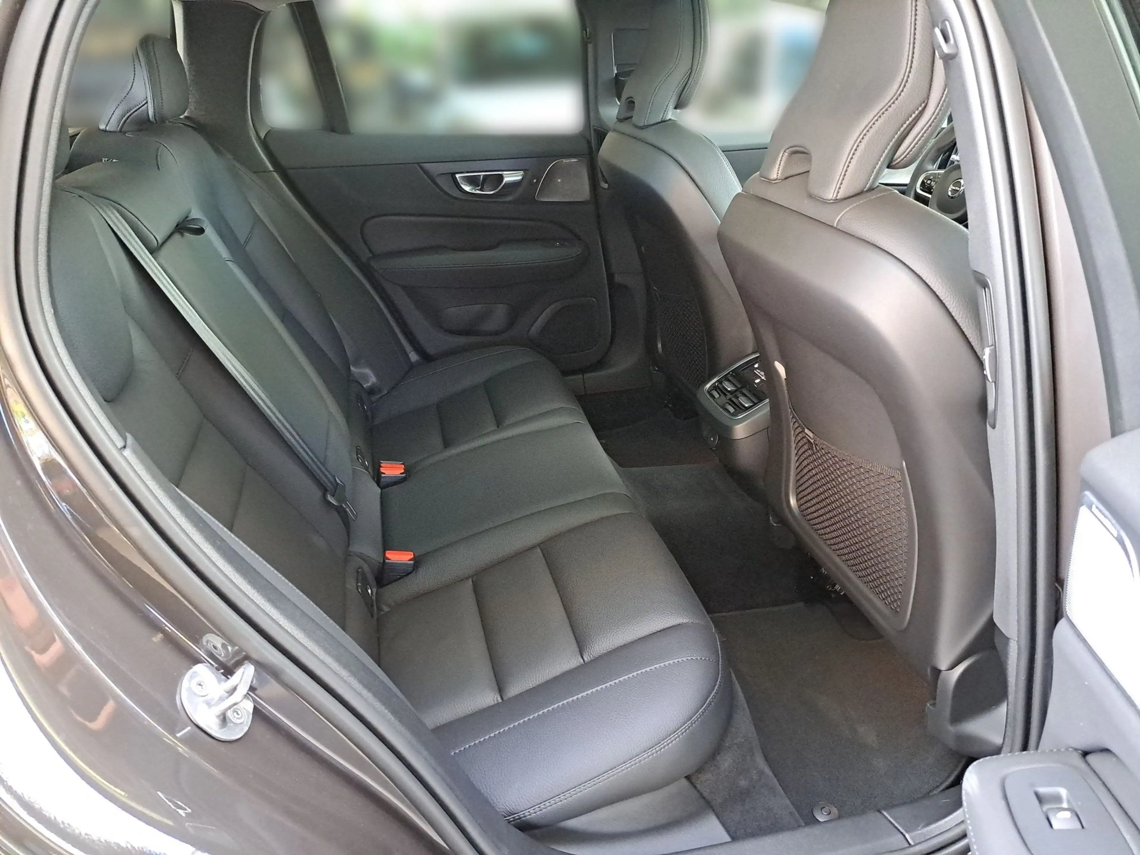 Volvo V60 Cross Country B5 B AWD Ultimate 360GradKamera+Soundsystem — photo 12