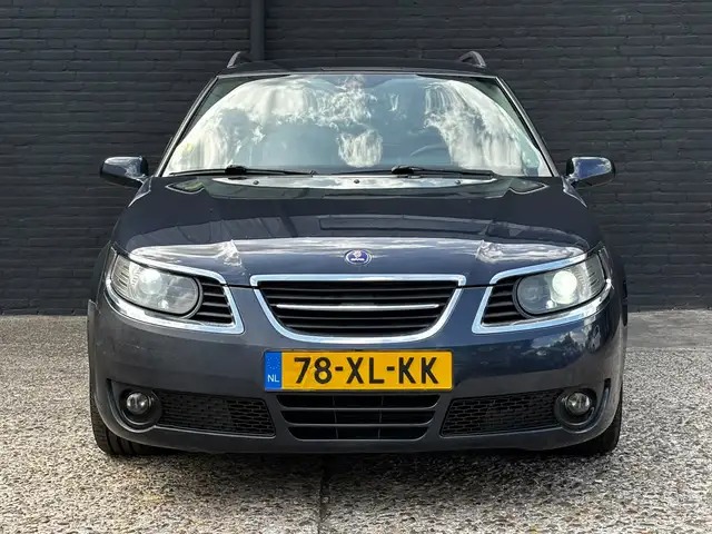 Saab 9-5 view 3