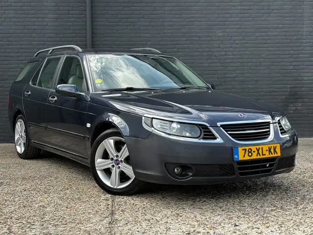 Saab 9-5 view 2