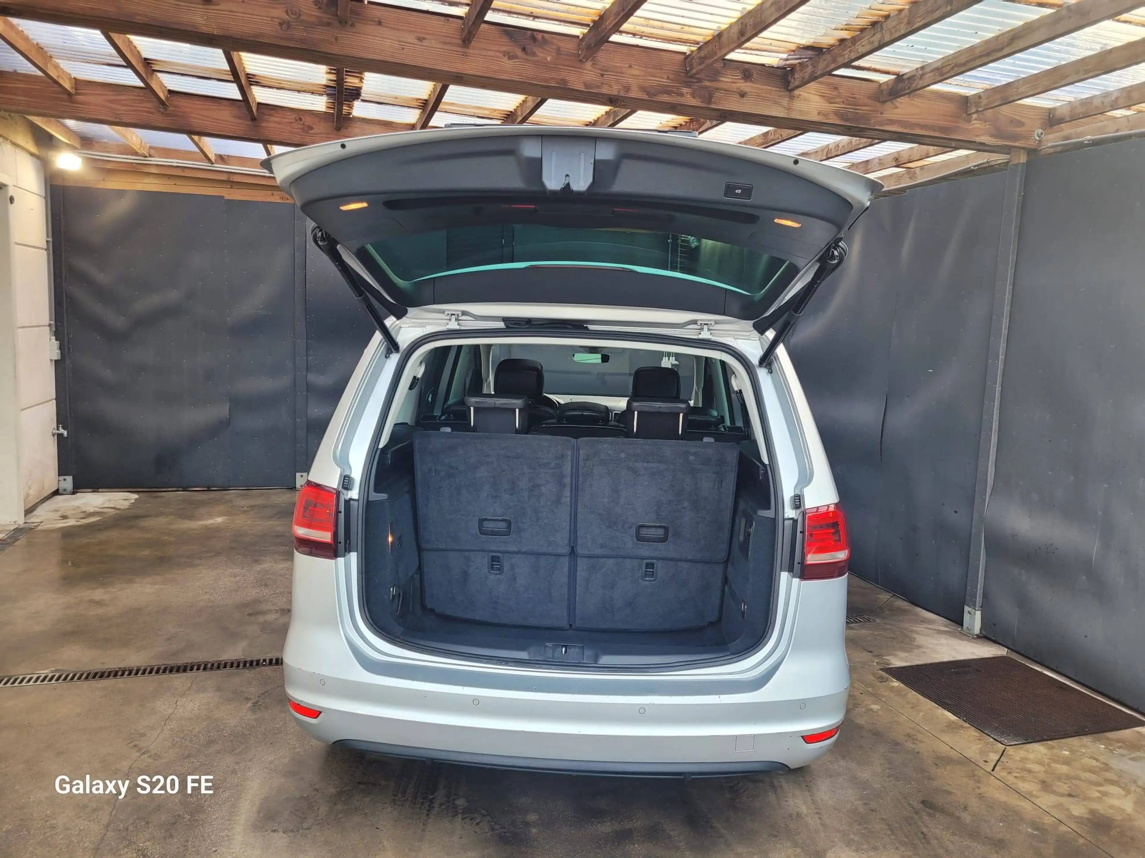 Volkswagen Sharan — photo 7