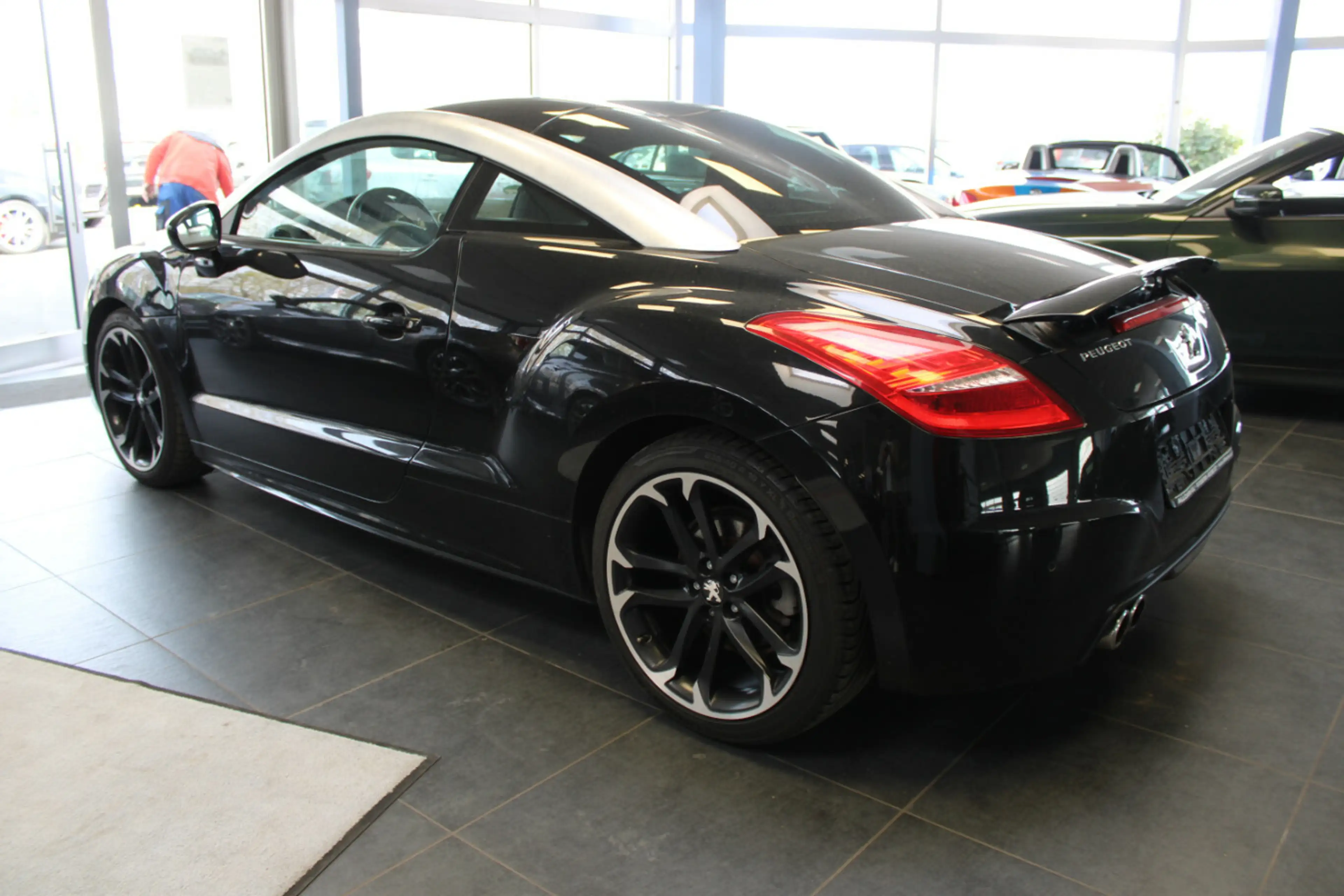 Peugeot RCZ 1.6 200 THP — photo 4