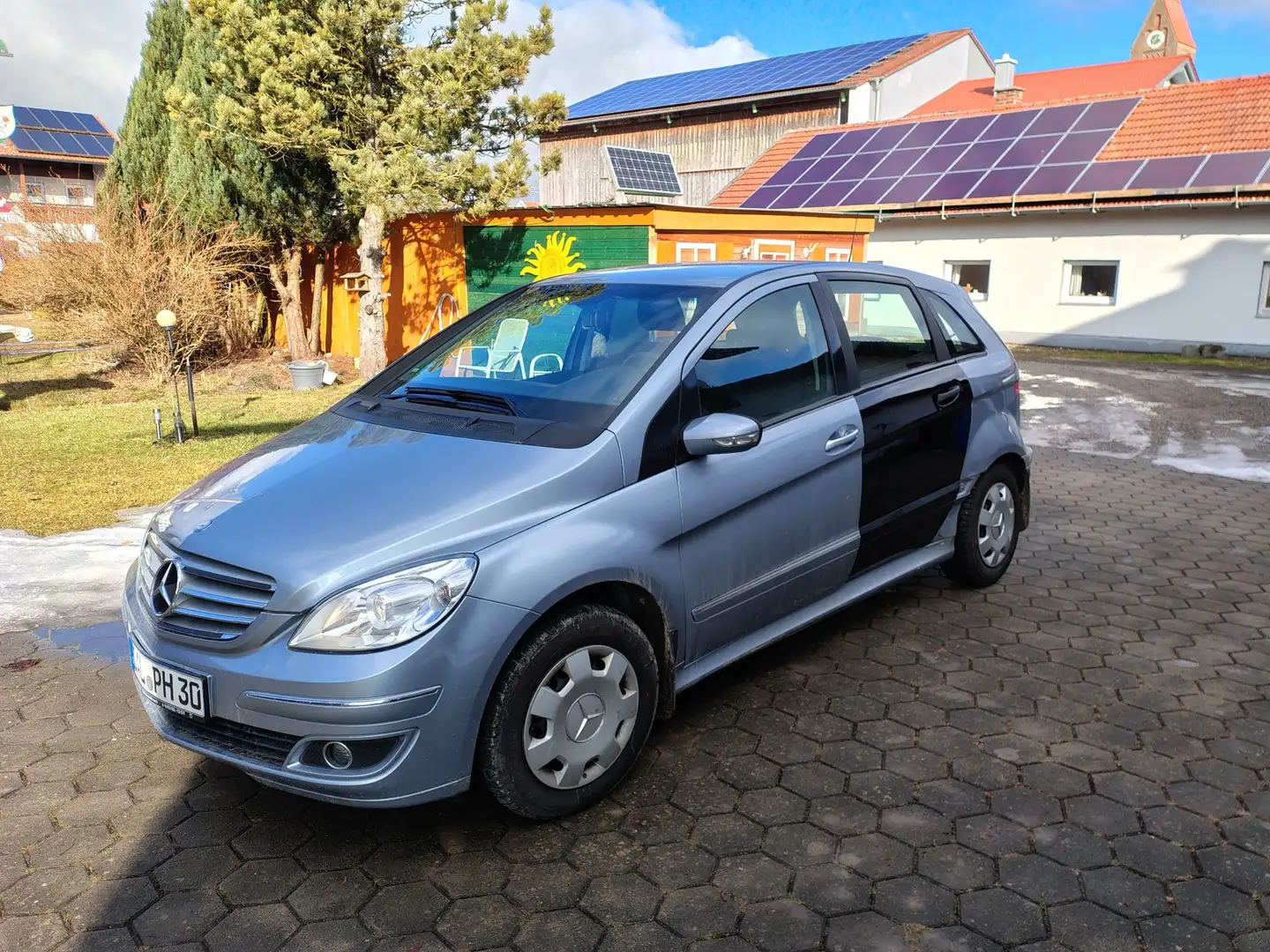 Mercedes-Benz B 150 - 1
