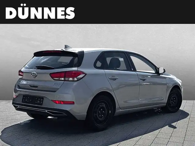 Hyundai i30 view 2