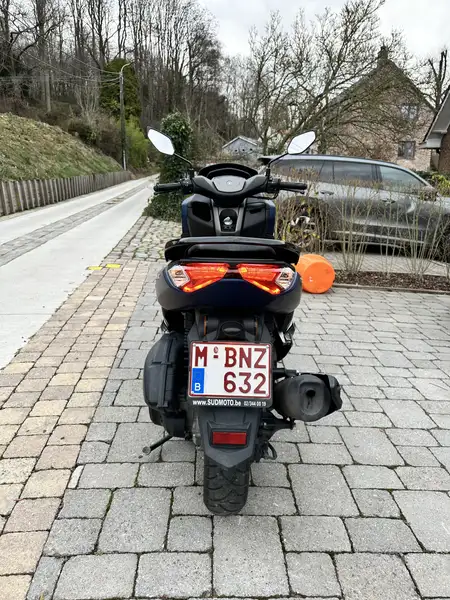 Yamaha NMAX - foto 8