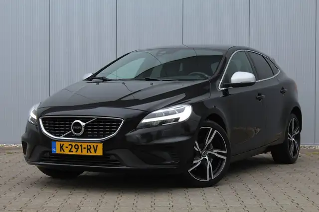Volvo V40 1.5 T3 R-Design | Automaat | Navigatie | Stoelverw